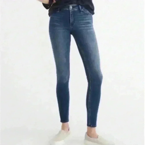 💙Abercrombie & Fitch | Harper Super Skinny Jeans, Darker Wash - Picture 1 of 6